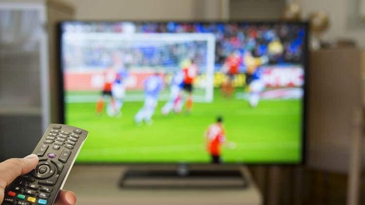 <p>TEKLİFTEN VAZGEÇTİK </p>
<p>2- Süper Lig’in 21 takıma çıkarılması, bize fayda değil zarar verir. Her hafta yayınlanacak maç sayısının 9’dan 10’a çıkması ve ligin uzaması ekstra maliyet getireceği için, daha önce sunduğumuz yıllık 1.7 milyar TL’lik tekliften vazgeçtik.</p>