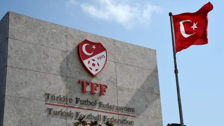 <p>İSİM HAKKINI SATALIM VE SPOR TOTO'DAN PARA İSTEYELİM </p>
<p>Toplantıda, maç sayısının artmasının maliyetleri artıracağından yakınan Digitürk’e şöyle bir formül sunuldu:</p>