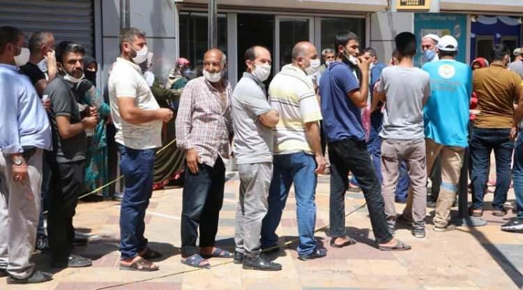 Koronavirüs vakası tavan yaptı! 2 bin 200 ev için son dakika karantina kararı