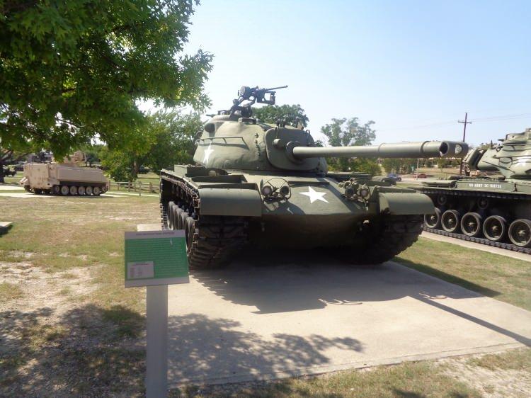 <p>YUNAN SAVAŞ TANKLARI: 1.355</p>