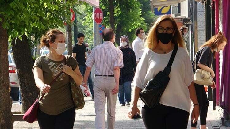 <p>Ayrıca Vefa Destek Gruplarınca 65 yaş ve üzeri vatandaşların talepleri halinde gerekli destek ve yardımın yapılması, toplu yemek verilmesinin yasaklanması, diğer ayrıntı ve usullerin kaymakamlıklarca belirlenmesi kararı da alındı.</p>

<p> </p>

