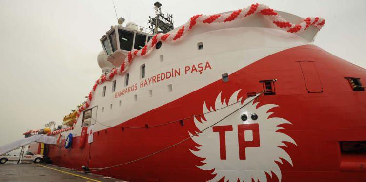 <p>Türkiye'nin deniz araştırma, arama ve işletme ruhsat alanlarında sismik veri toplama projeleri sürüyor. Daha önce hizmet alımı şeklinde gerçekleşen bu faaliyet, 2012'nin sonunda TPAO envanterine katılan Barbaros Hayreddin Paşa sismik araştırma gemisi sayesinde ülke imkanlarıyla yürütülüyor.</p>
<p> </p>
