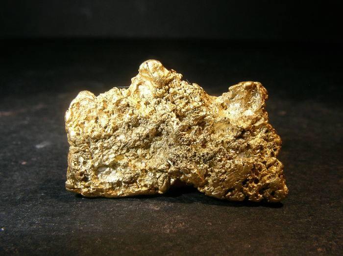 Avustralyalı altın avcıları 250 bin dolarlık altın buldu!