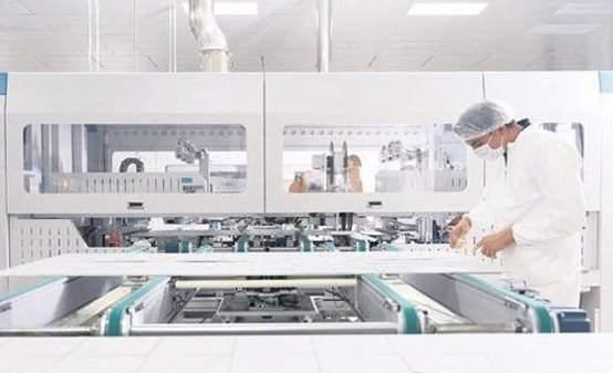 <p>Santralde üretilecek elektrik ile cari açığın kapatılmasına yıllık 400 milyon dolarlık katkı sağlanacak.</p>

<p> </p>
