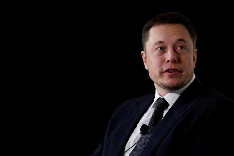 <p>Musk önümüzdeki günlerde Tesla araçlarına iki faktörlü kimlik doğrulama özelliğinin de geleceğini duyurdu. </p>
