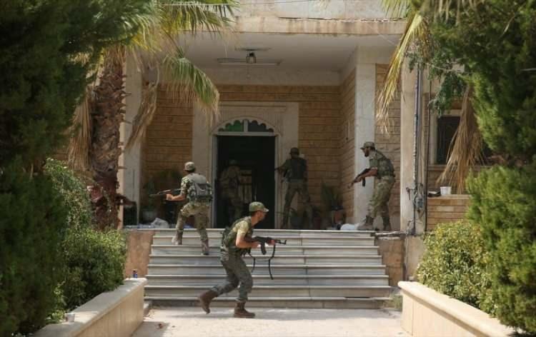 <p>B&ouml;lgeye d&ouml;nen halk, i&ccedil; savaştan dolayı zarar g&ouml;ren ve yıkılan konutlarını yeniden inşa ederek, b&ouml;lgenin kalkınmasında &ouml;nemli rol oynadı.</p>
