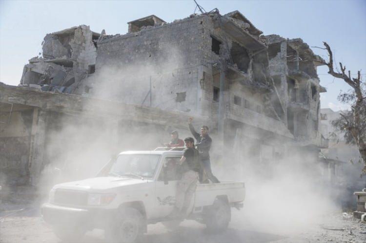 <p>S&ouml;z konusu b&ouml;lgede yaşayan Suriyelilere ayrım yapılmaksızın yerel meclislerce hizmet sunuluyor.</p>
