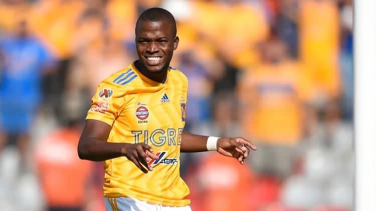 <p>Transferin hareketli takımlarından Fenerbahçe, Ekvadorlu golcü Enner Valencia'nın transferinde imza aşamasına geldi. (TRT Spor)</p>
