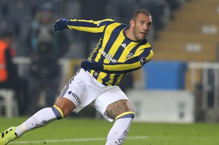 <p>BB Erzurumspor, Fernandao transferinde mutlu sona çok yakın. Brezilyalı golcü Süper Lig'e geri dönmeye hazırlanıyor. (FANATİK)</p>