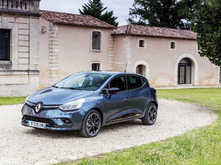 <p>Renault Clio (eski) Joy 0.9 TCe 90 HP: <strong>119.900 TL</strong></p>
<p> </p>