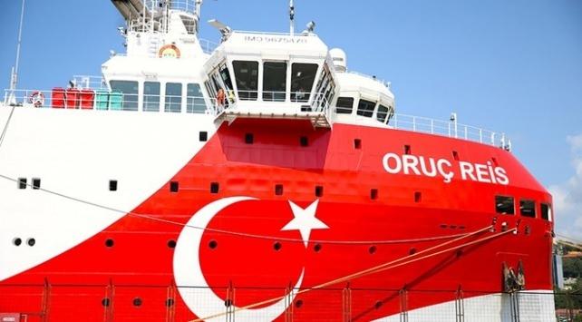 <p><strong>Yerli başarı "Oruç Reis"</strong></p>
<p>Diğer sismik araştırma gemisi MTA Oruç Reis'in inşasına ise 2012'de tamamen yerli imkanlarla başlandı. 23 Haziran 2017'de geçici kabulü yapılan gemi, 2017 yılı Ağustos ayı içinde operasyon test, eğitim ve tecrübe faaliyetlerine başladı.</p>