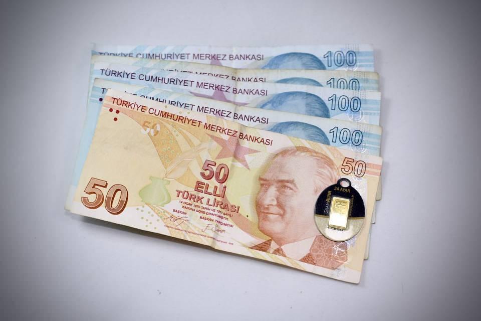 Altında gece sürprizi!