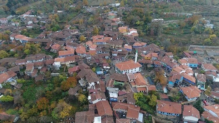 <p>Bursa </p>
<p>Ortalama Konut Metrekare Satış Fiyatı (TL/m2): 2.310<br />
<br />
Ortalama Konut Fiyatı (TL): 311.850<br />
<br />
Geri Dönüş Süresi (Yıl): 19<br />
<br />
Son 1 Yılda Fiyat Değişimi (%):14,58</p>