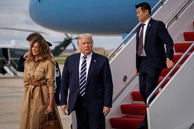 Melania Trump, Donald Trump'ın elini tutmasına izin vermedi