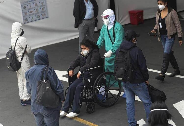 <p>Yeni vaka sayısı geçen hafta çarşamba günü 1226, perşembe 1445, cuma 1449 ve cumartesi günü 1415 olarak kayıtlara geçmişti.</p>
