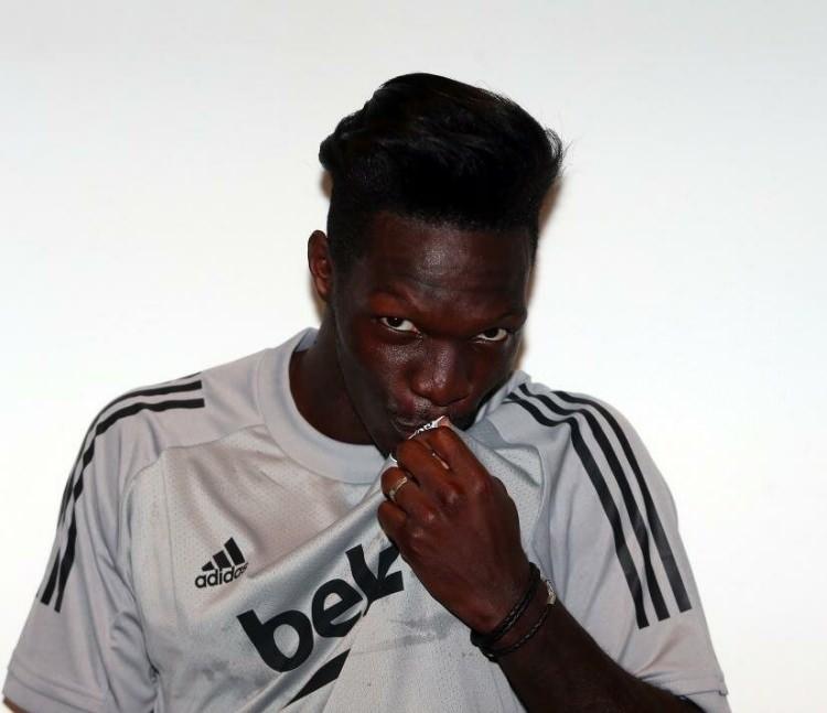 <p>FABRICE N'SAKALA</p>

<p>Yeni Takımı: Beşiktaş<br />
Eski Takımı: Alanyaspor</p>
