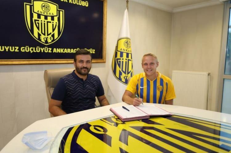 <p>DANIEL LUKASIK</p>

<p>Eski Takımı: Lechia Gdansk<br />
Yeni Takımı: Ankaragücü</p>
