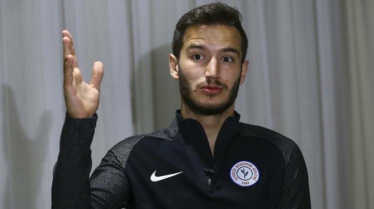 <p>OĞULCAN ÇAĞLAYAN</p>

<p>Eski Takımı: Rizespor<br />
Yeni Takımı: Galatasaray</p>
