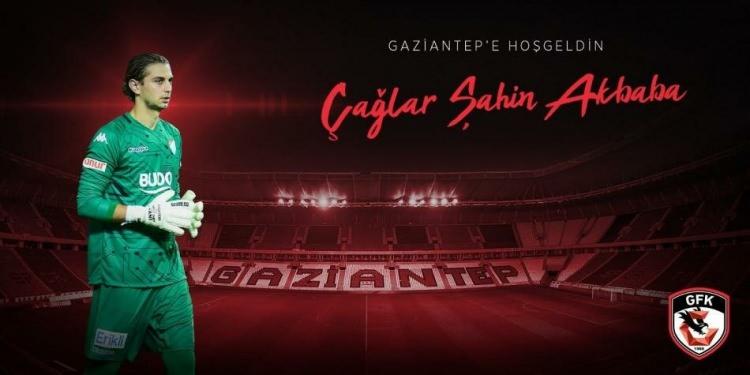 <p>ÇAĞLAR ŞAHİN AKBABA</p>
<p>Eski Takımı: Bursaspor<br />
Yeni Takımı: Gaziantep FK</p>