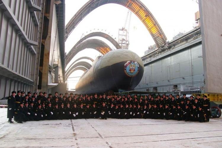 <p>Rusya'nın NATO'nun dikkatini çeken diğer silahı ise yeni nesil denizaltıları. Borei sınıfı 3 denizaltısı bulunan Rusya, 2020 yılına kadar bu sayıyı 8'e çıkarmayı planlıyor. </p>
<p> </p>