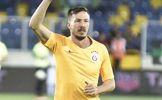 <p>MARTIN LINNES</p>

<p>Omar'ın gelmesinden sonra sanki umudunu tamamen kaybetmiş gibi.</p>
