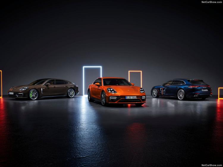 <p>Stuttgart menşeli üretici, yeni Panamera'nın siparişlerini Almanya'da açmış durumda. Ekim ayından itibaren showroom'lara da gelecek model Almanya'da 91.345 Euro'dan başlayan fiyatlar ile satışa sunulacak.</p>

<p> </p>

<p> </p>
