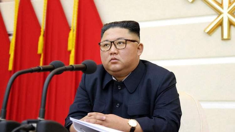 <p>Çin sınırına yakın Hamgyong bölgesi sakinlerinin aktardığına göre Kim Jong'un emri koronavirüs salgını bitene kadar geçerli olacak.</p>