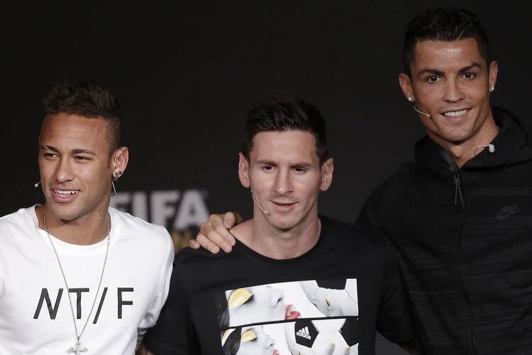 <p>Rüyaları süslüyor </p>

<p>Birçok futbolsever, Cristiano Ronaldo ve Lionel Messi'nin birlikte oynadığı bir takımın hayalini kuruyor...</p>
