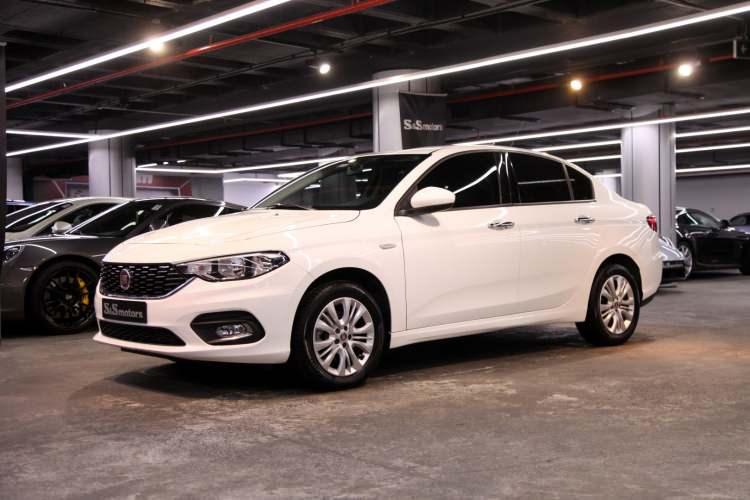 <p>Fiat Egea 1.3 Mjet</p>
<p>Eski fiyatı: 137.900</p>
<p>Yeni fiyatı 133.303</p>
<p>Fark -4.597</p>