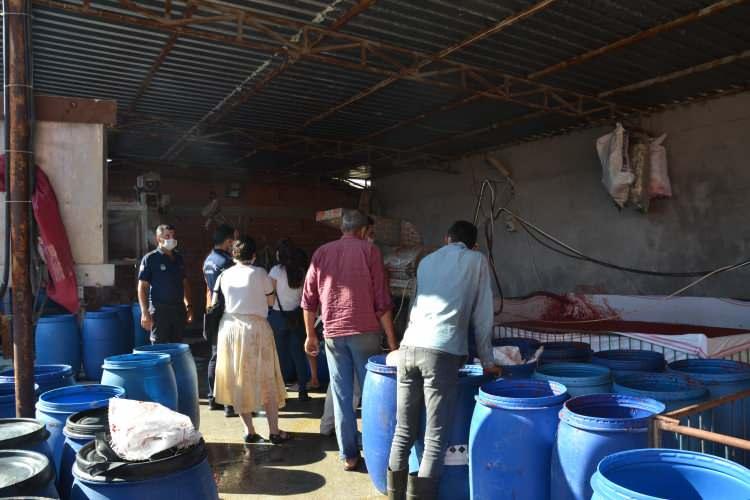 Balıkesir'de sosyal medyada dans ederek salça yapılan iş yerine baskın