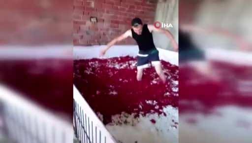 Balıkesir'de sosyal medyada dans ederek salça yapılan iş yerine baskın