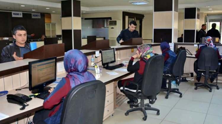 <p><strong>MERAM BELEDİYE BAŞKANLIĞI</strong></p>
<p>10 ZABITA MEMURU ALACAK</p>
<p>AKSARAY ÜNİVERSİTESİ</p>
<p>25 AKADEMİK PERSONEL ALACAK</p>