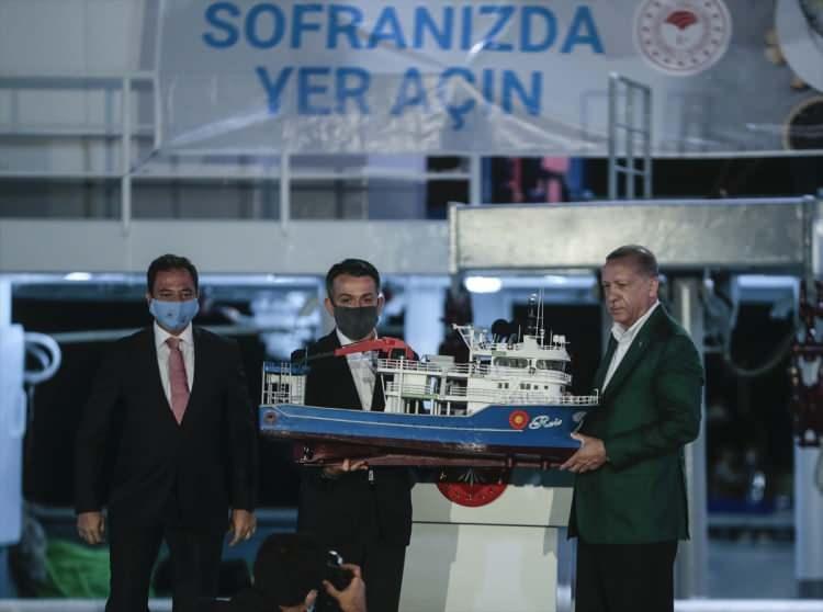 Başkan Erdoğan'ın satışa çıkardığı bir kasa balık rekor fiyata satıldı