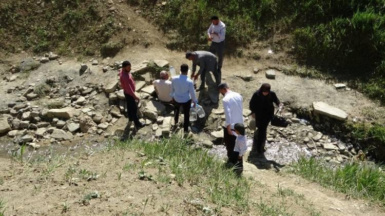 <p>Uluslararası akredite bir laboratuvarda yapılan analizde, suda yoğun miktarda bakteri bulunduğu belirlendi.</p>