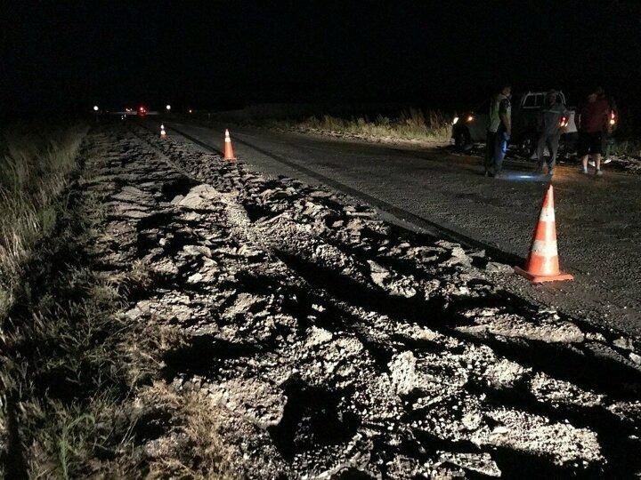 <p>Kısa sürede bölgeye giden Çan İlçe Jandarma Trafik ve Asayiş timleri, güvenlik önlemleri alarak araçların geçişine tek şerit üzerinden sağladı.</p>
<p> </p>
