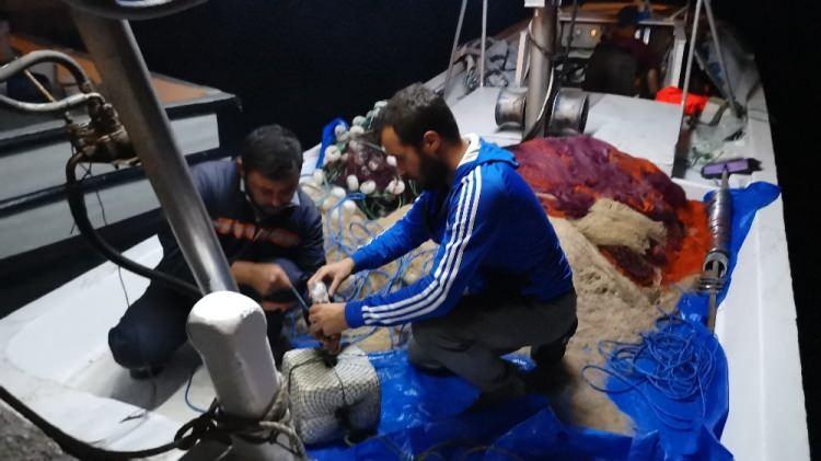 <p>1 Eyl&uuml;l Av yasağının kalkmasıyla birlikte Zonguldak&rsquo;lı balık&ccedil;ılar &ldquo;Vira Bismillah&rdquo; dedi.</p>
