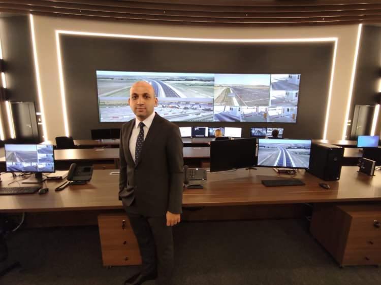 <p>Akbaş, sistemin altyapısını oluşturduklarını kaydederek, "Birinci amacımız olayları önlemek, ikinci amacımız ise bir olay meydana geldiğinde en hızlı şekilde müdahale etmek.</p>