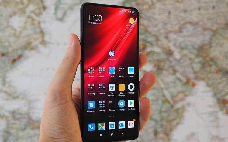 <p><strong>Xiaomi Mi 9T Pro</strong><br />
<br />
Ekranı: 6.39 inç</p>

<p>Ekran Çözünürlüğü: 1080 x 2340 piksel</p>

<p>İşlemci: Qualcomm SM8150 Snapdragon 855 (7 nm)</p>

<p>Bataryası: 4000 mAh</p>
