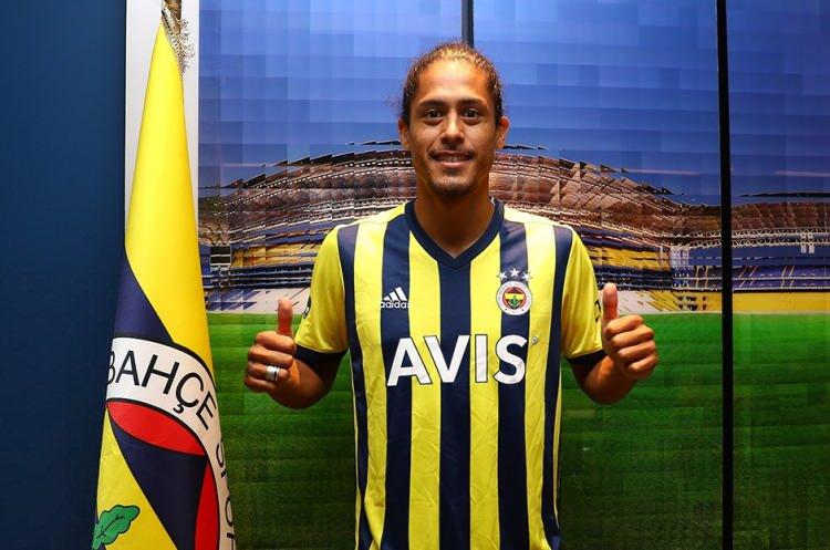 <p>MAURİCİO LEMOS</p>

<p>Yeni Takımı: Fenerbahçe<br />
Eski Takımı: Las Palmas</p>
