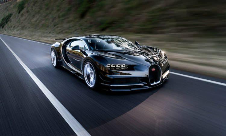 <p>Bugatti Chiron:</p>
<p>2.5 Milyon Dolar</p>