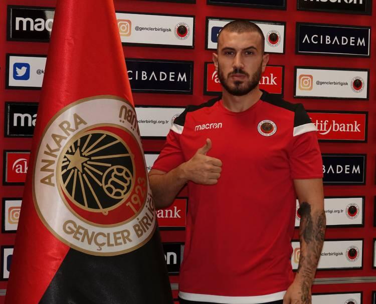 <p>MUSTAFA ÇEÇENOĞLU</p>

<p>Yeni Takımı: Menemenspor</p>

<p>Eski Takımı: Gençlerbirliği</p>
