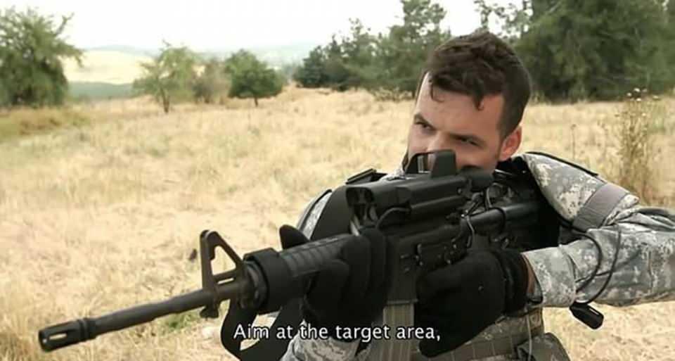 <p><strong>ABD ORDUSU 'AKILLI TÜFEK'İ TEST EDİYOR</strong><br />
<br />
İngiliz Daily Mail gazetesinde yer alan habere göre, ABD ordusu İsrail merkezli Smart Shooter Ltd ve Sig Sauer tarafından üretilen akıllı tüfeği test ediyor.</p>
<p>'The SMASH scope' söz konusu testi başarı ile geçerse ABD ordusunun envanterine alınacak ve kademeli olarak M+ ve M249'ların yerini alacak. </p>