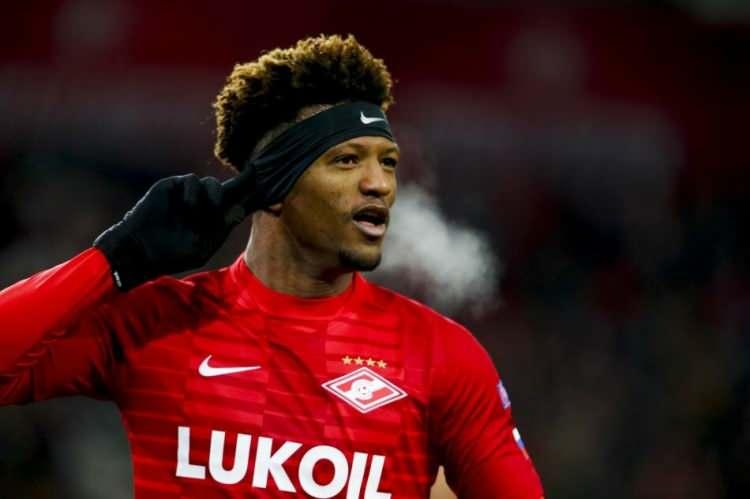 <p>ZE LUIS</p>
<p>Porto'nun kalabalık ve yeni transferlerle takviye edilmiş forvet rotasyonunda Ze Luis'in yeri de sıkıntıda. Temmuz 2019'da Spartak Moskova'dan 10.75 milyon euro bonservisle transfer edilen Cape Verdeli golcü, Porto'da çıktığı 31 maçta 10 gol atıp 2 asist yaptı.</p>