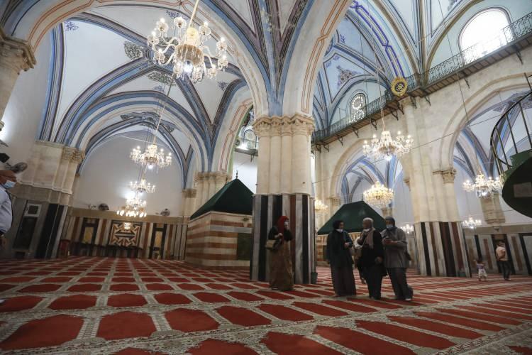 <p>Birleşmiş Milletler Eğitim, Bilim ve Kültür Örgütü'ne (UNESCO) bağlı Dünya Miras Komitesi, 2017 yılında Harem-i İbrahim Camisi ve caminin içinde bulunduğu Eski Şehir bölgesinin "Filistin'e ait tehlike altındaki dünya mirası" olarak Dünya Miras Listesi'ne eklenmesine karar vermişti.</p>
<p> </p>