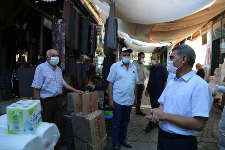 <p>Onlar i&ccedil;in de il merkezinde karantina yurtları oluşturduk. Kurallara uymayanlara adli ve idari işlem yapılmasının yanı sıra karantina yurtlarına alınıyorlar. Kurallara uymayan insan sayımız &ccedil;ok az.</p>
