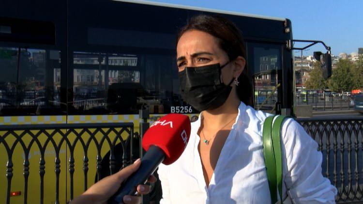 <p>Herkes ayaktaydı çünkü koltuklar tamamen doluydu. Metroda da Marmaray'da da aynı şekildeydi. Oturamadım" dedi. </p>
