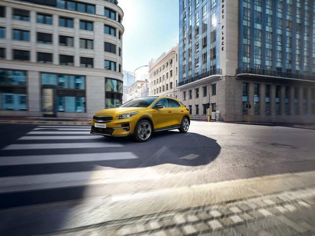<p>Markanın B SUV modeli Stonic ise Eylül ayı boyunca 50 bin TL’ye 18 ay boyunca yüzde 0.89 faiz imkanıyla satışa sunuluyor.</p>
<p> </p>