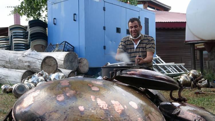 <p>Özellikle Pandemi sürecinde bakırın önemi anlaşılmış oldu. Biz de bakır ürünlerinin kullanılmasını tavsiye ediyoruz. Bakır tencere ve tavada yapılan yemek ile çelik ya da farklı bir üründe yapılan yemek aynı lezzeti vermiyor.</p>
