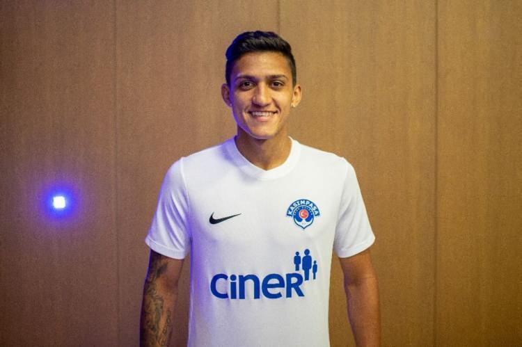 <p>ALAN</p>

<p>Yeni Takımı: Kasımpaşa</p>

<p>Eski Takımı: ST. Pölten</p>
