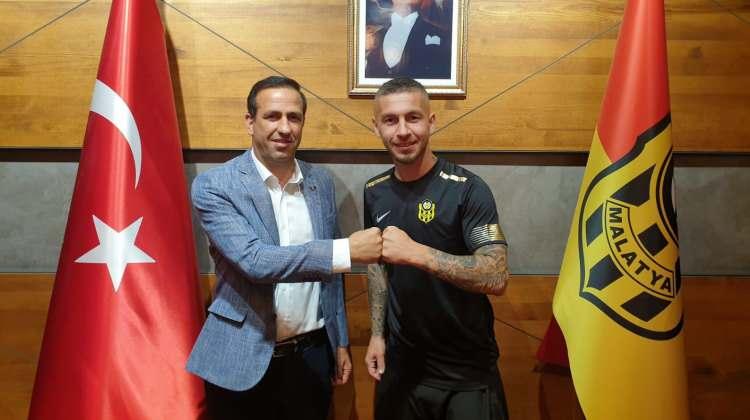 <p>ADEM BÜYÜK</p>

<p>Yeni Takımı: Y. Malatyaspor</p>

<p>Eski Takımı: Galatasaray</p>
